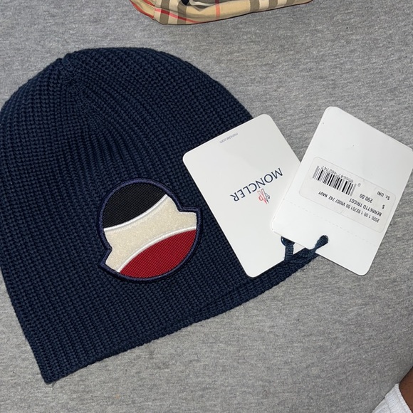 Moncler Hat - Picture 1 of 2